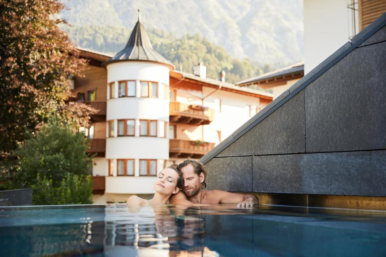All In Resort Schwarzbrunn 施坦斯 外观 照片