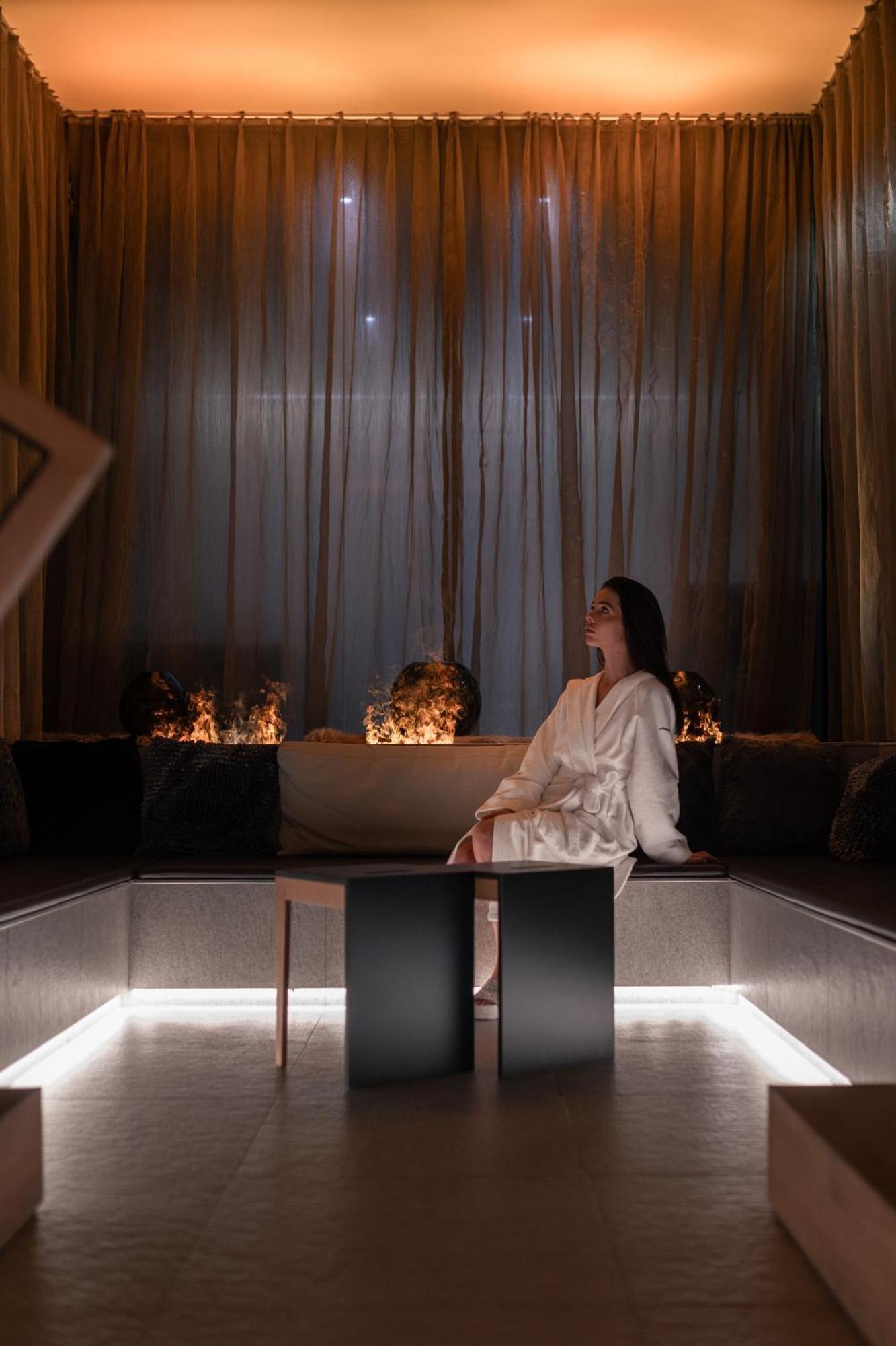 All In Resort Schwarzbrunn 施坦斯 外观 照片
