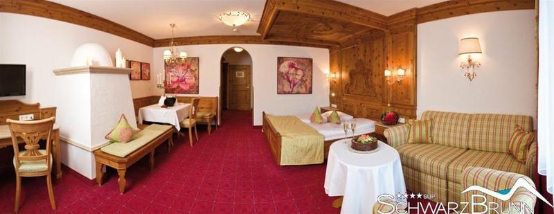 All In Resort Schwarzbrunn 施坦斯 外观 照片
