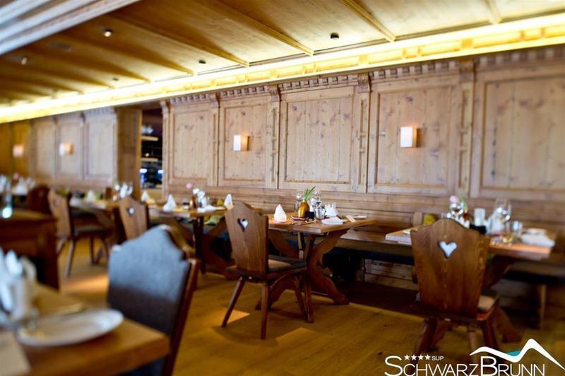 All In Resort Schwarzbrunn 施坦斯 外观 照片